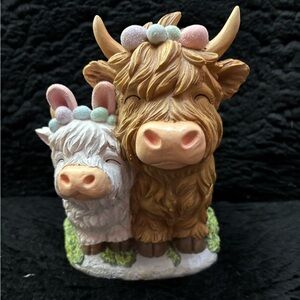 Highland Cows  Easter Egg Figures.  New.  Resin.